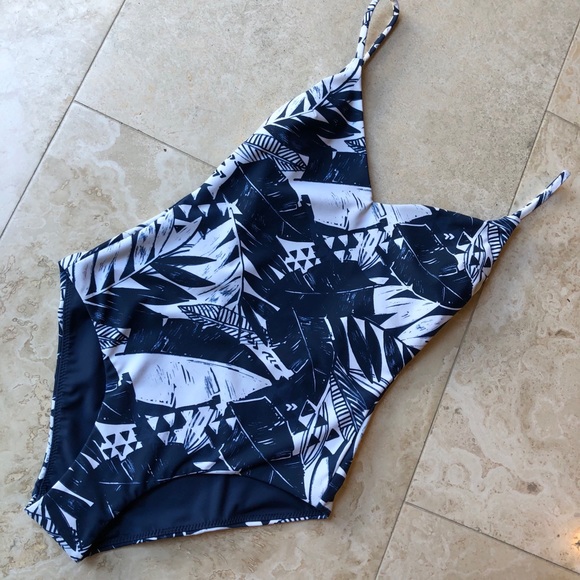 Rip Curl Shape Shifter Palm Swimsuit Blue & Cream NWT Women’s Size X-Small - Picture 2 of 14